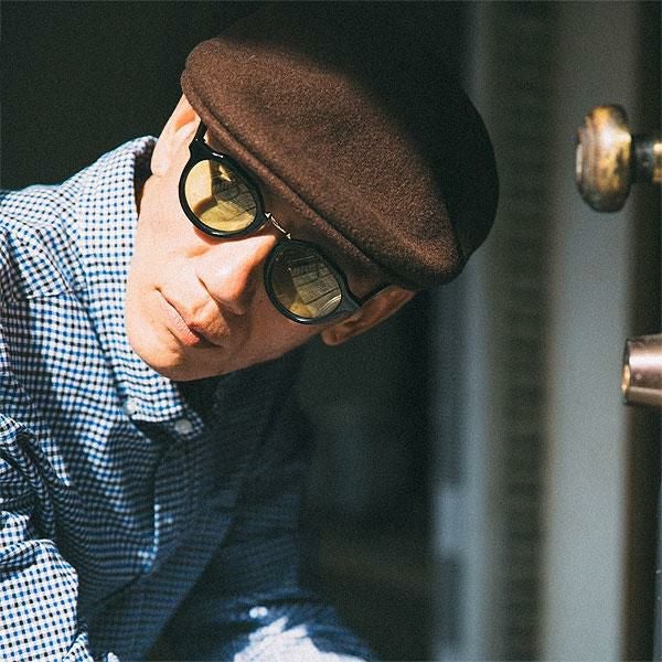 OWN オウン #09 BLACK/SMOKEY GREEN