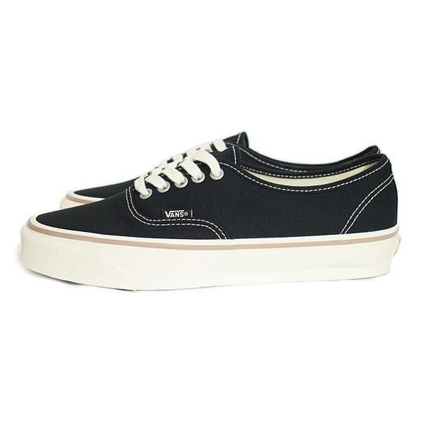 VANS バンズ Mte Authentic Reissue 44 Black/Marshmallow