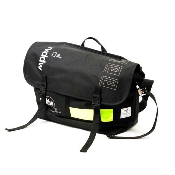 reversal リバーサル FIGHT MESSENGER BAG | ARTIF [ストリート