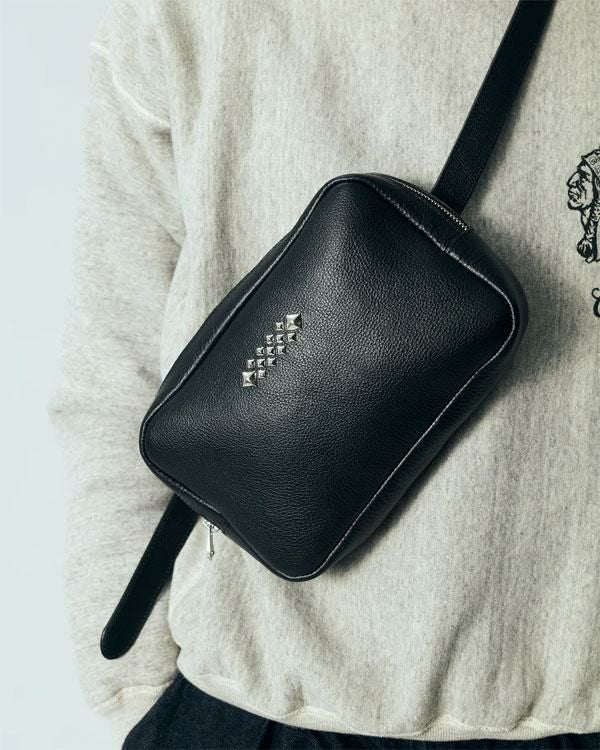 CALEE キャリー STUDS LEATHER BODY BAG