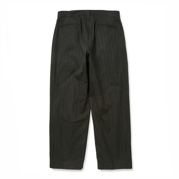 CALEE キャリー PINSTRIPE TUCK WIDE SLACKS