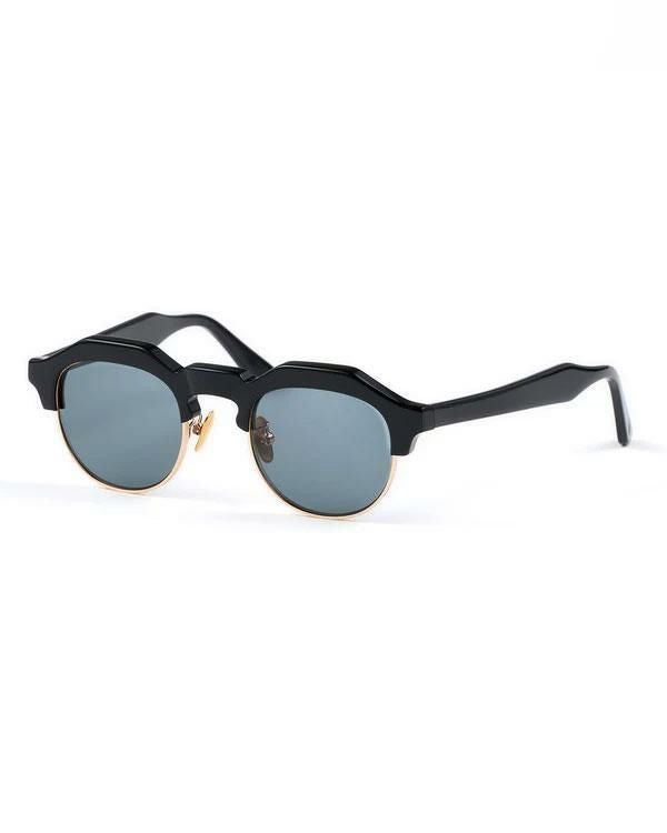 OWN オウン #18 BLACK / CLEAR to GREY (調光)