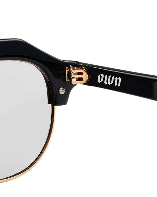 OWN オウン #18 BLACK / CLEAR to GREY (調光)