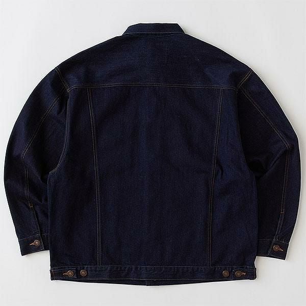 FAT エフエーティー MACKTRUCKER