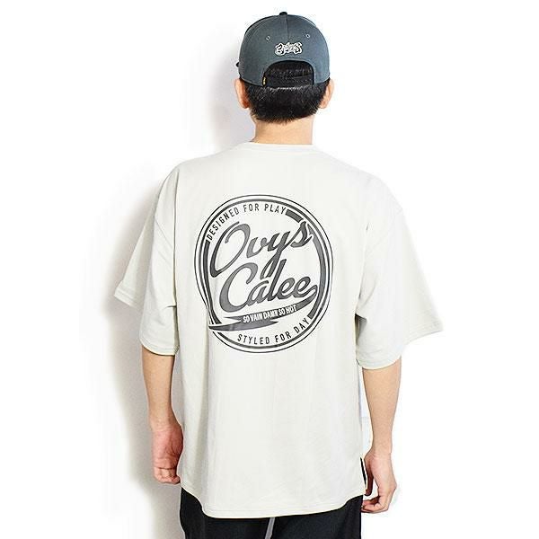 CALEE キャリー × OVYS CAL LOGO POKCET S/S TEE