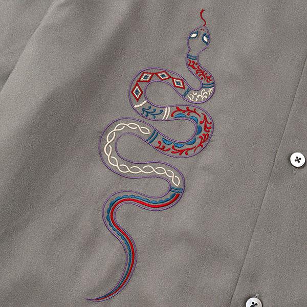 CALEE キャリー EMBROIDERY SNAKE S/S SH -MIHO MURAKAMI DESIGN-