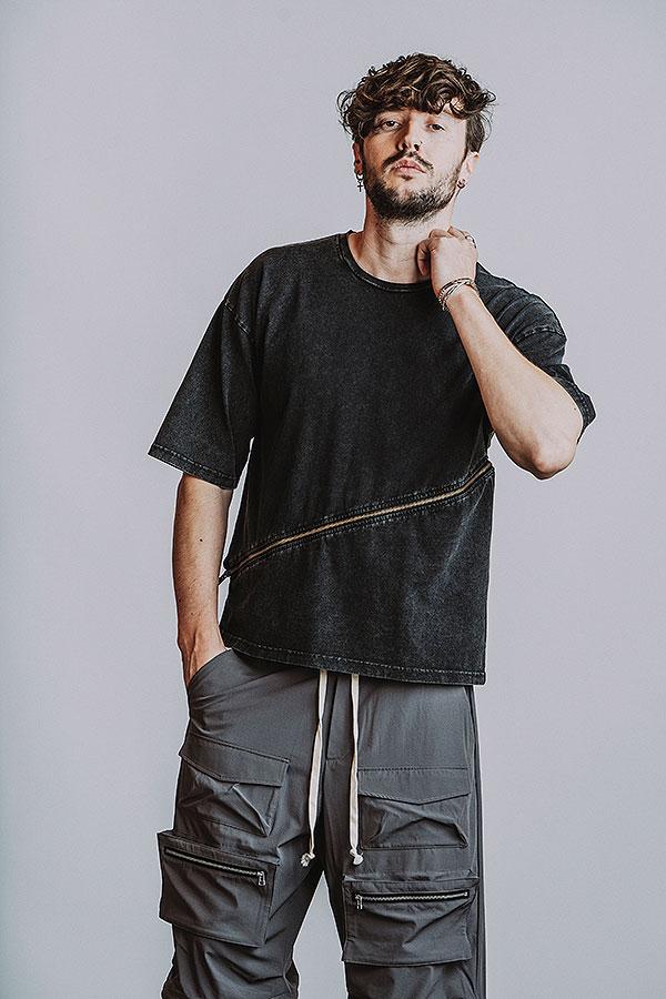 NO ID. BLACK ノーアイディー 2WAY-ZIP-T